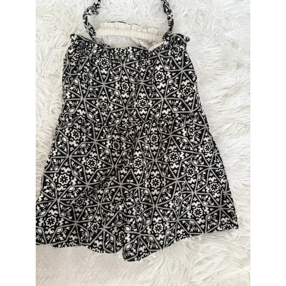 Baby Gap Girls 2T Black & White Design Romper. Adorable, Grt Quality